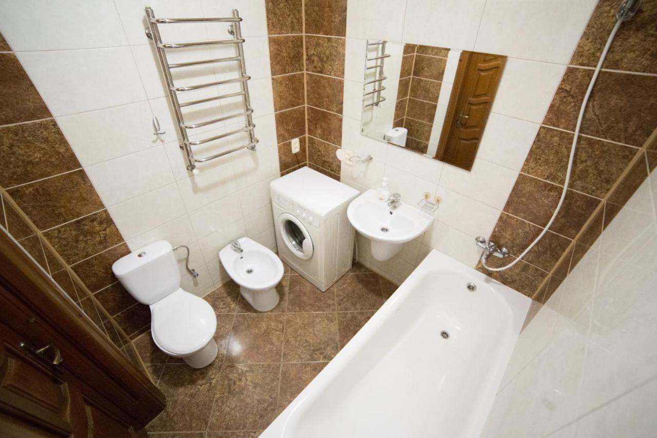 Апартаменти На Вірменській3 З 2Спальні Та Кухня Lviv Extérieur photo