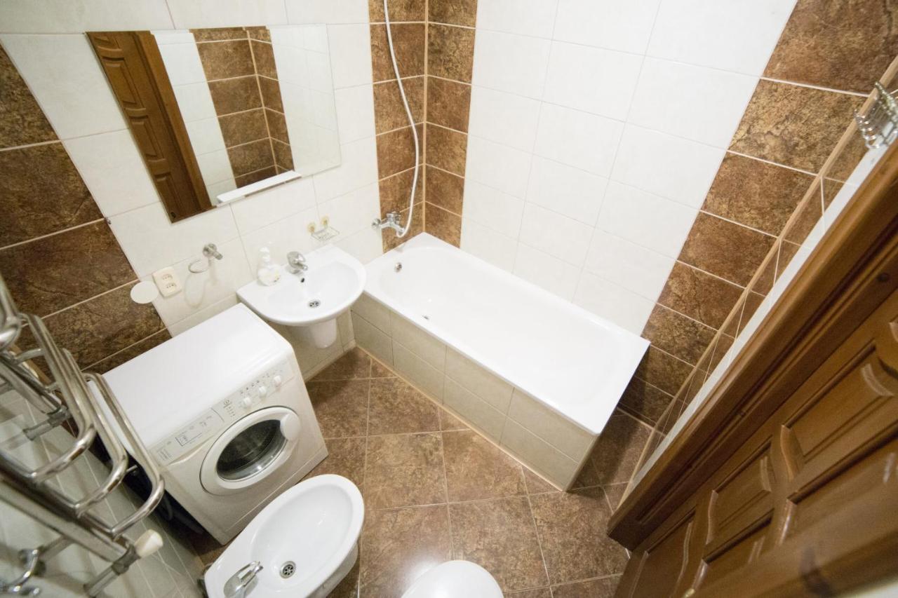 Апартаменти На Вірменській3 З 2Спальні Та Кухня Lviv Extérieur photo