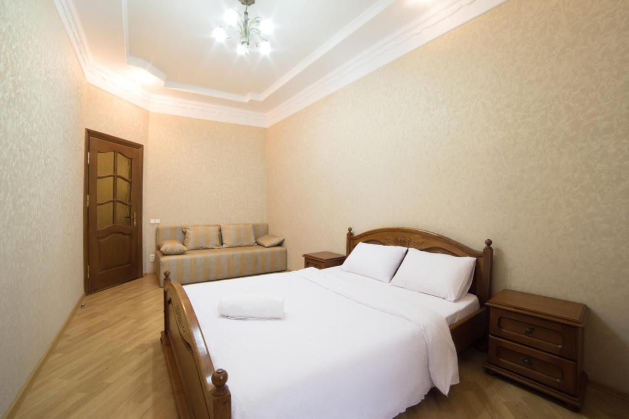 Апартаменти На Вірменській3 З 2Спальні Та Кухня Lviv Extérieur photo
